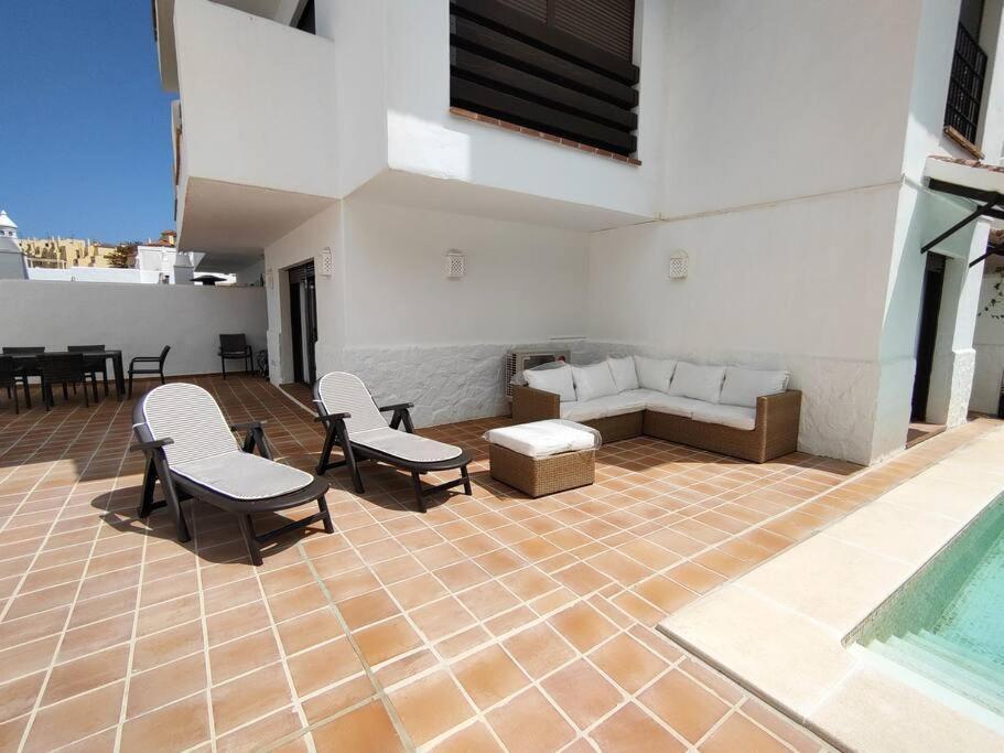 Full Apartment With Private Pool エステポナ エクステリア 写真