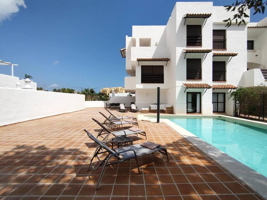 Full Apartment With Private Pool エステポナ エクステリア 写真