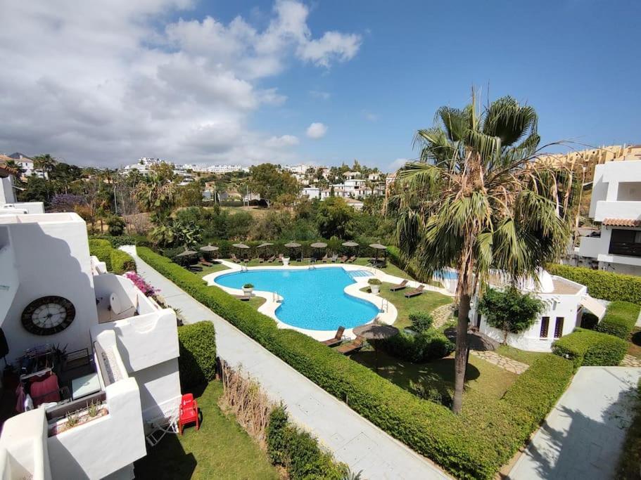 Full Apartment With Private Pool エステポナ エクステリア 写真